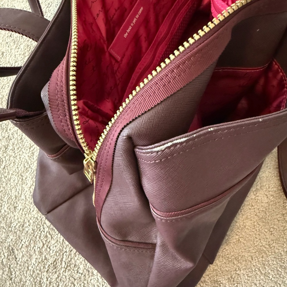 Lululemon OM the Day Burgundy bag with gold accents - Picture 11 of 11